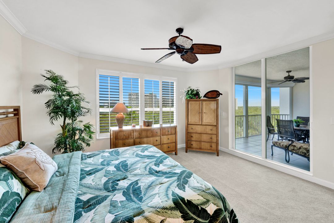 315 Dunes Blvd #404, Naples, FL 34110