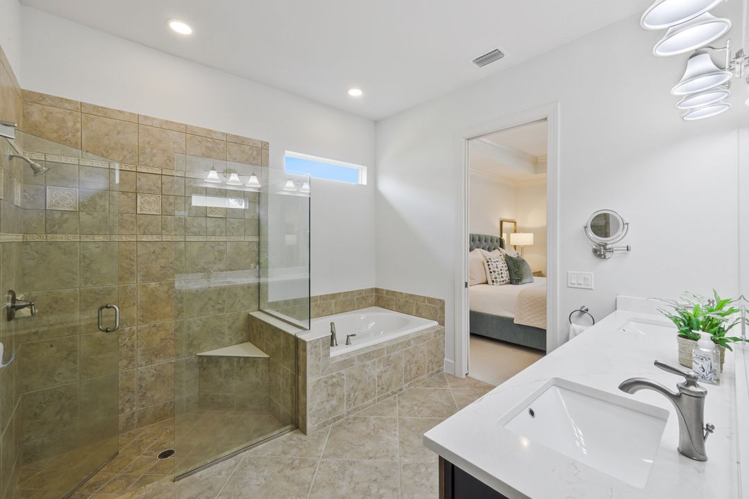 9298 Quarry Dr, Naples, FL 34120