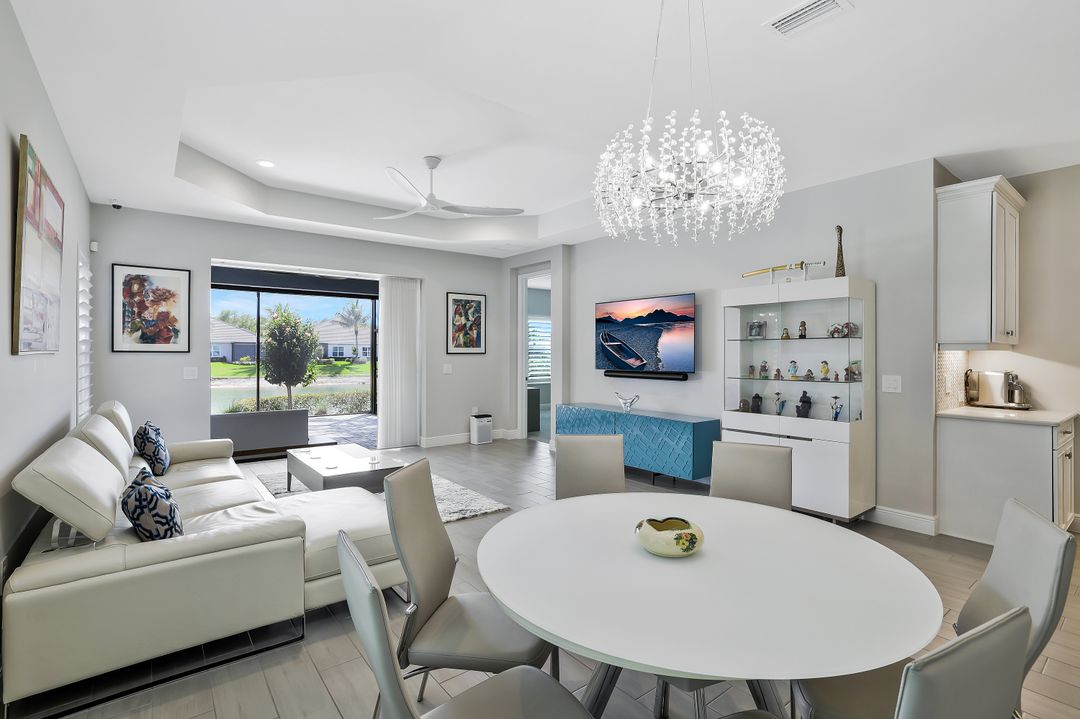 2291 Marquesa Cir, Naples, FL 34112