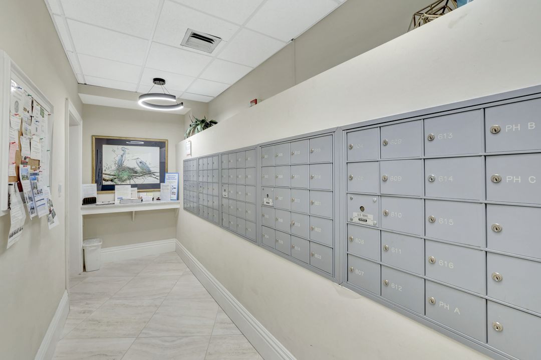 220 Seaview Ct #613, Marco Island, FL 34145