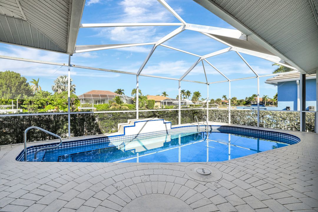 910 Ivory Ct, Marco Island, FL 34145