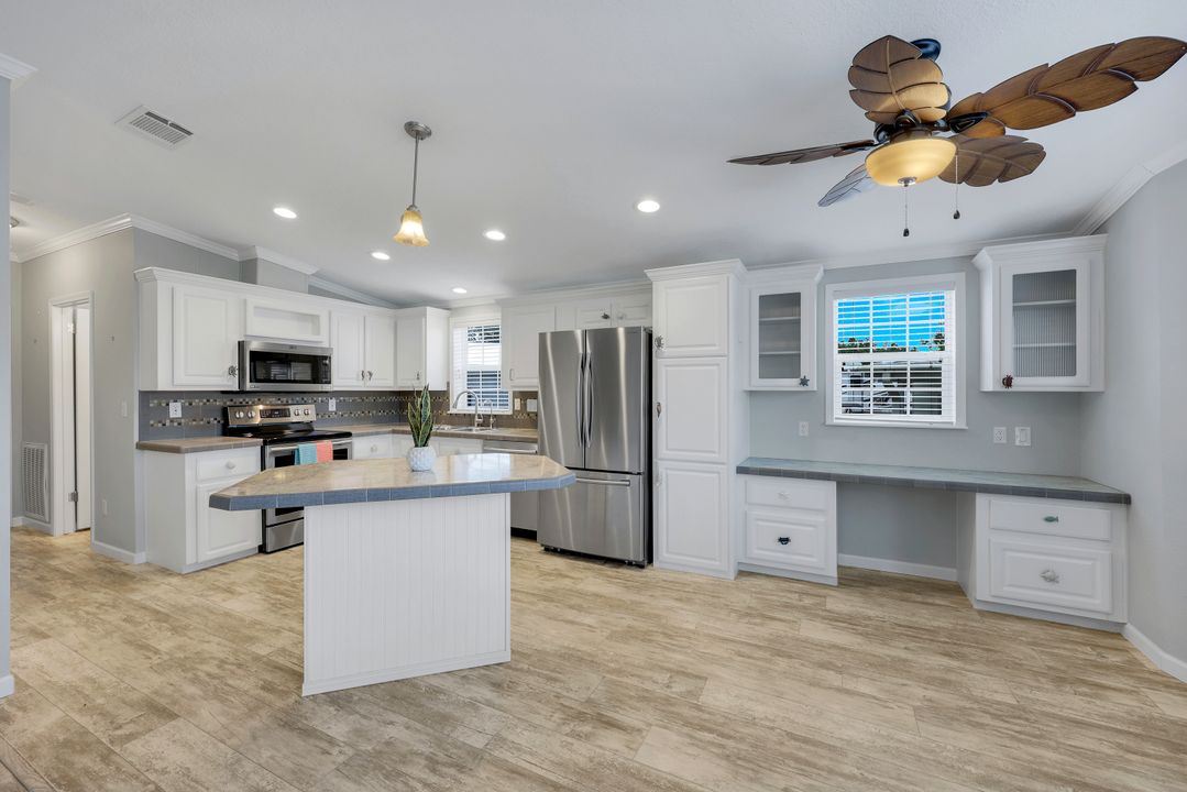 4620 Candlestick Ct E, Estero, FL 33928