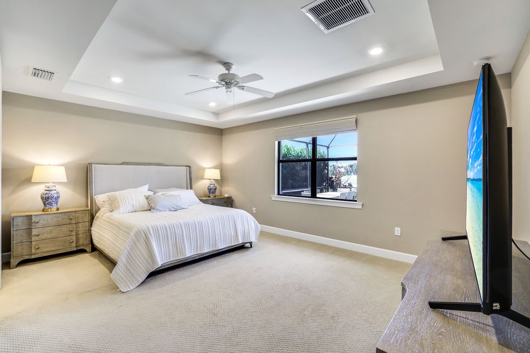 9373 Surfbird Ct, Naples, FL 34120