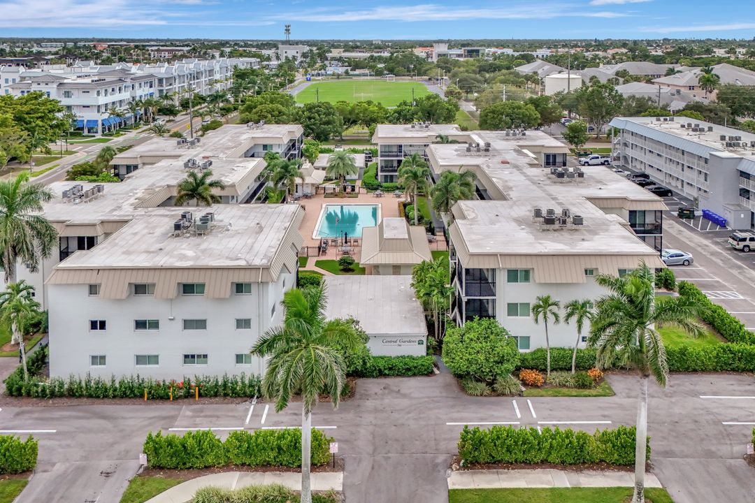 766 Central Ave #304, Naples, FL 34102