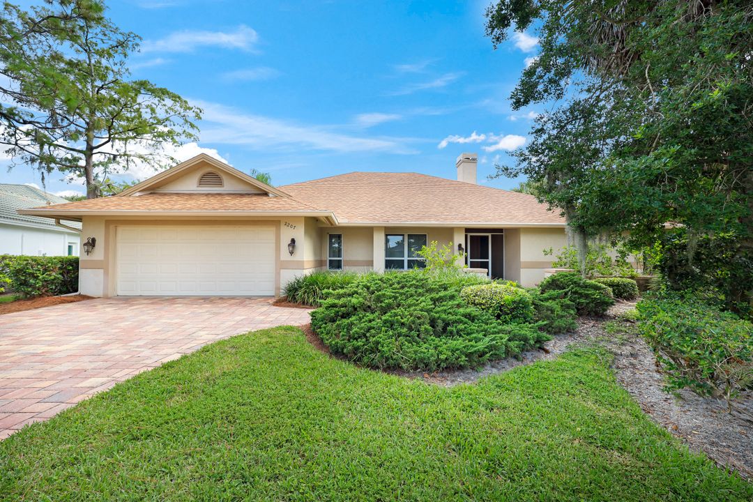 2207 Imperial Golf Course Blvd, Naples, FL 34110