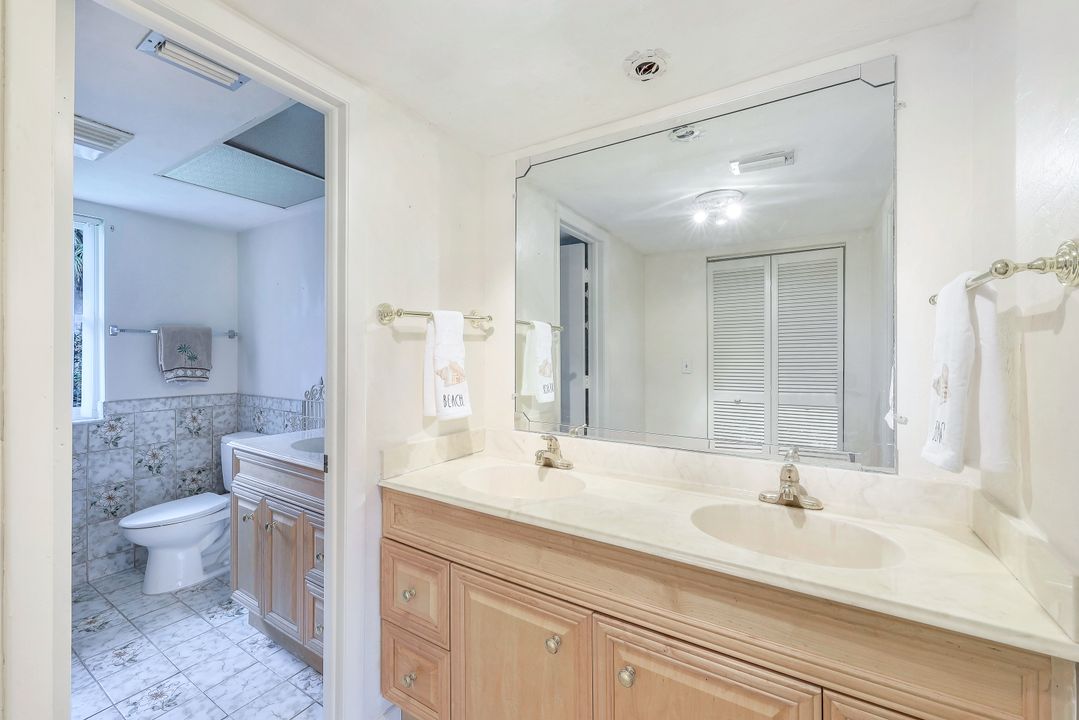 197 Albi Rd #2, Naples, FL 34112