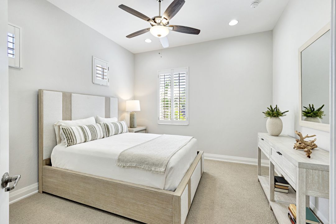 8755 Coastline Ct #201, Naples, FL 34120