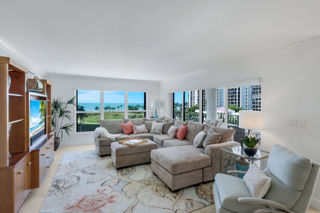 4451 Gulf Shore Blvd N #501, Naples, FL 34103