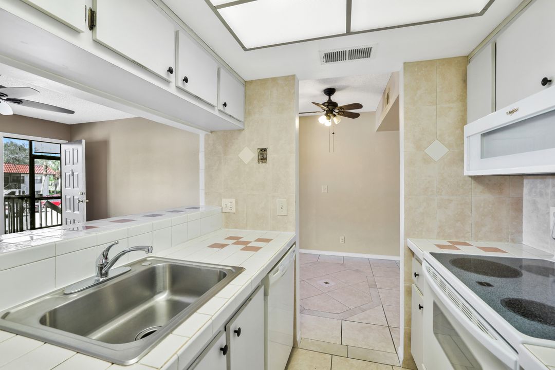 4345 27th Ct SW #204, Naples, FL 34116