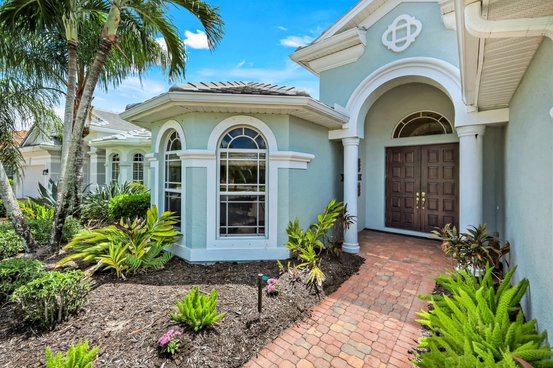 19736 Maddelena Cir, Fort Myers, FL 33967