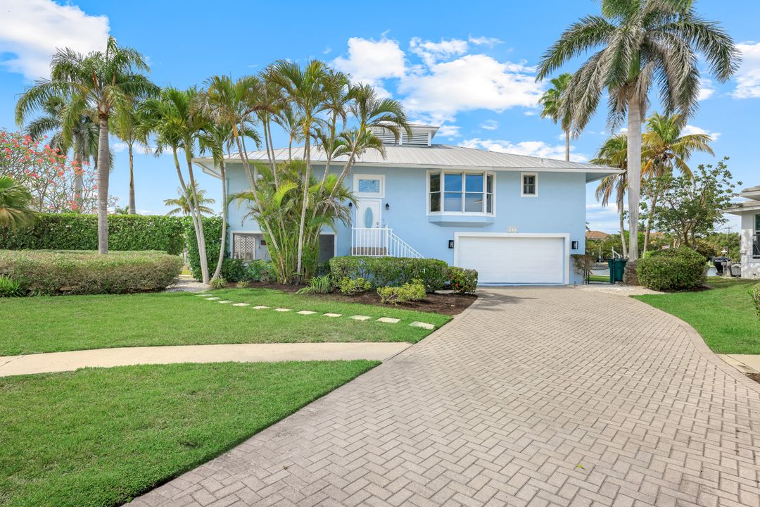 544 Seagrape Dr, Marco Island, FL 34145