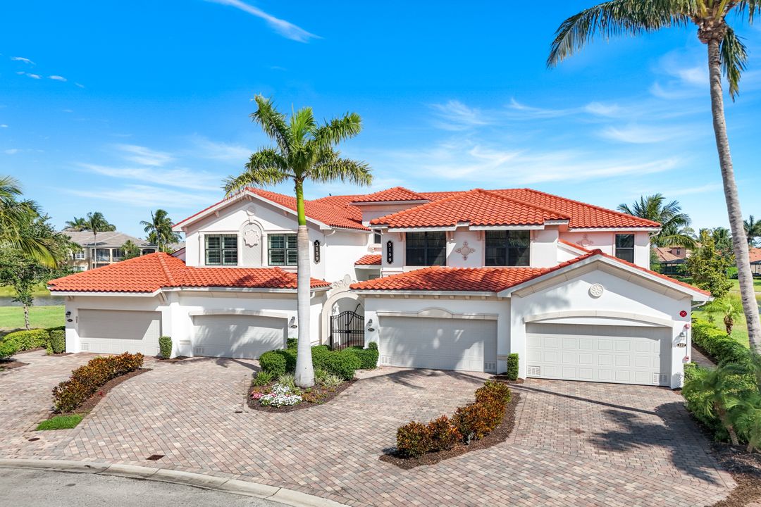 3159 Serena Ln #102, Naples, FL 34114