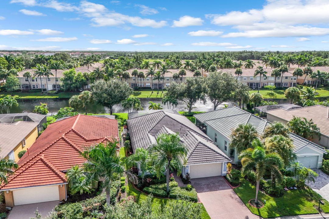 20050 Rookery Dr, Estero, FL 33928