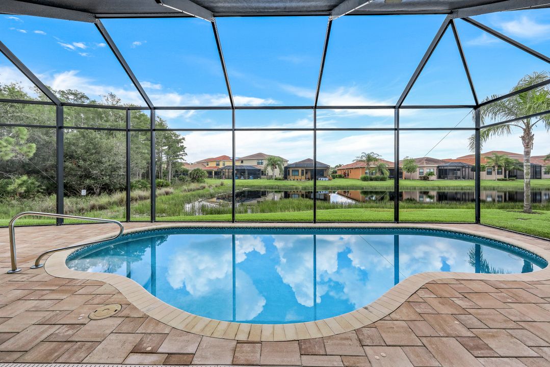 11532 Stonecreek Cir, Fort Myers, FL 33913