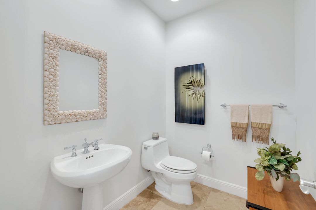 1050 Borghese Ln #106, Naples, FL 34114