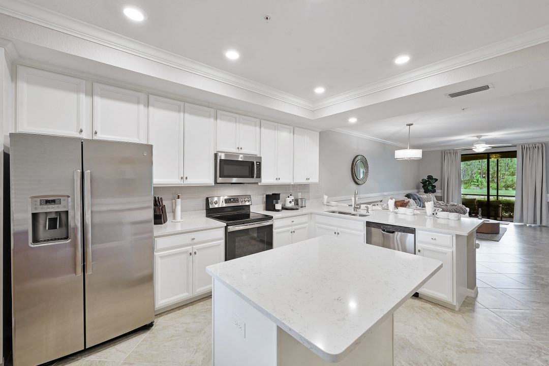 9590 Trevi Ct #5314, Naples, FL 34113
