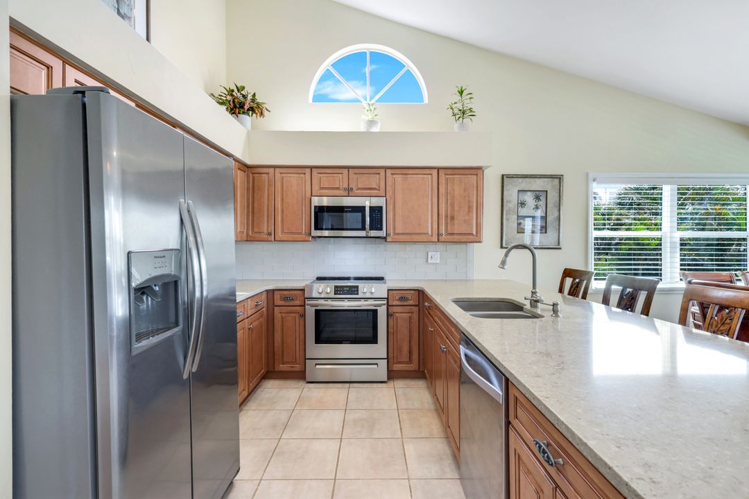 21580 Indian Bayou Dr, Fort Myers Beach, FL 33931