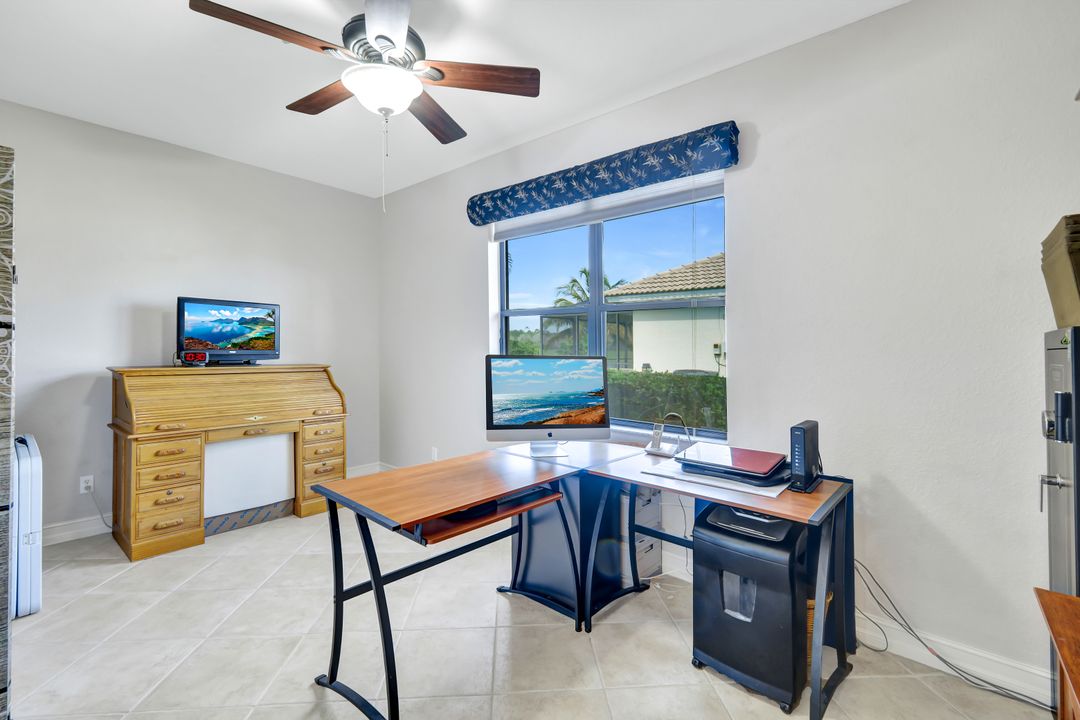 18493 Royal Hammock Blvd, Naples, FL 34114