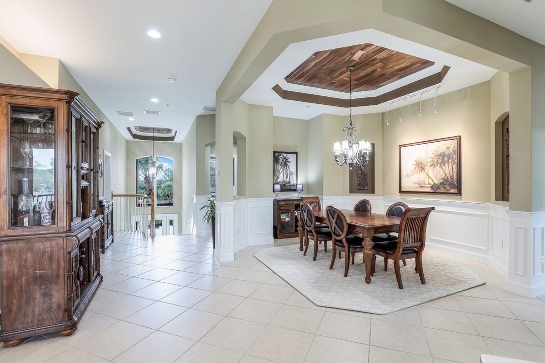 9204 Quartz Ln #201, Naples, FL 34120