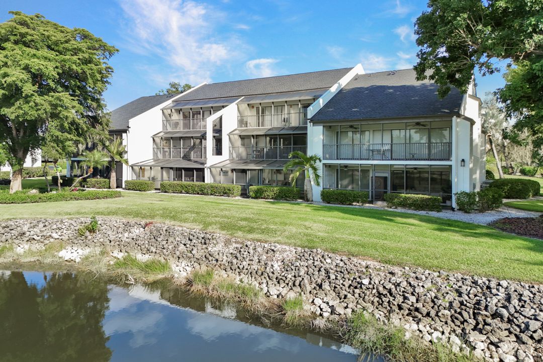 16478 Timberlakes Dr #103, Fort Myers, FL 33908