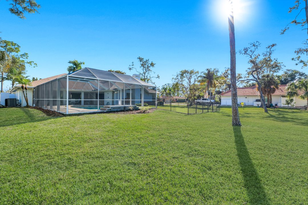 1819 Princess Ct, Naples, FL 34110