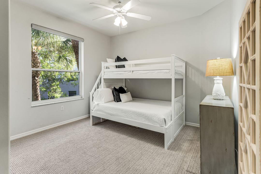 8267 Parkstone Pl #201, Naples, FL 34120