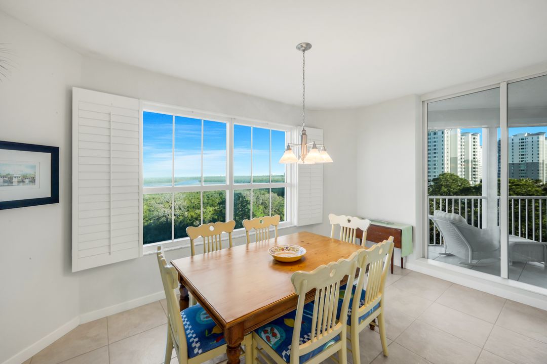 325 Dunes Blvd #605, Naples, FL 34110