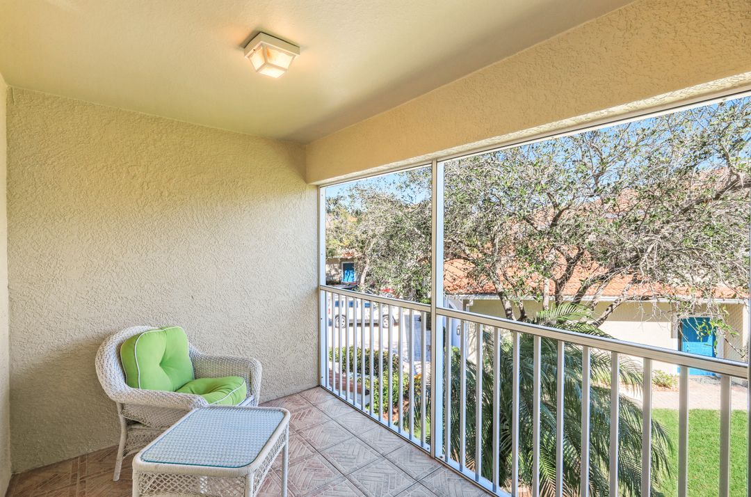 6360 Lexington Ct  #201, Naples, FL 34110