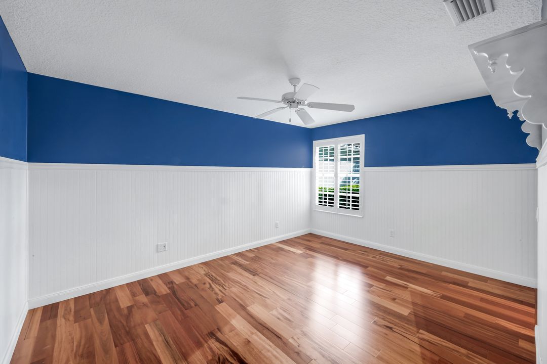4155 St George Ln, Naples, FL 34119