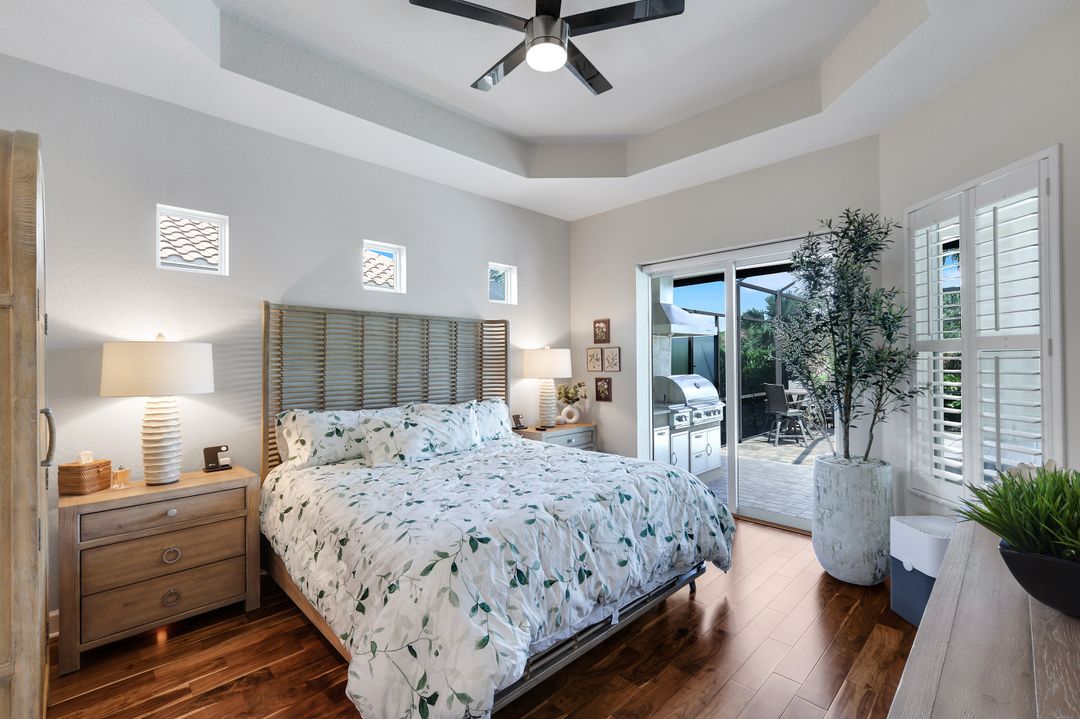 8223 Potomac Ln, Naples, FL 34104