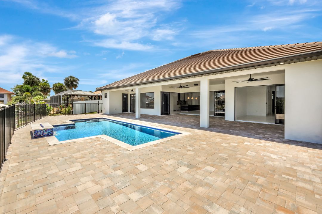 1511 SE 21st St, Cape Coral, FL 33990
