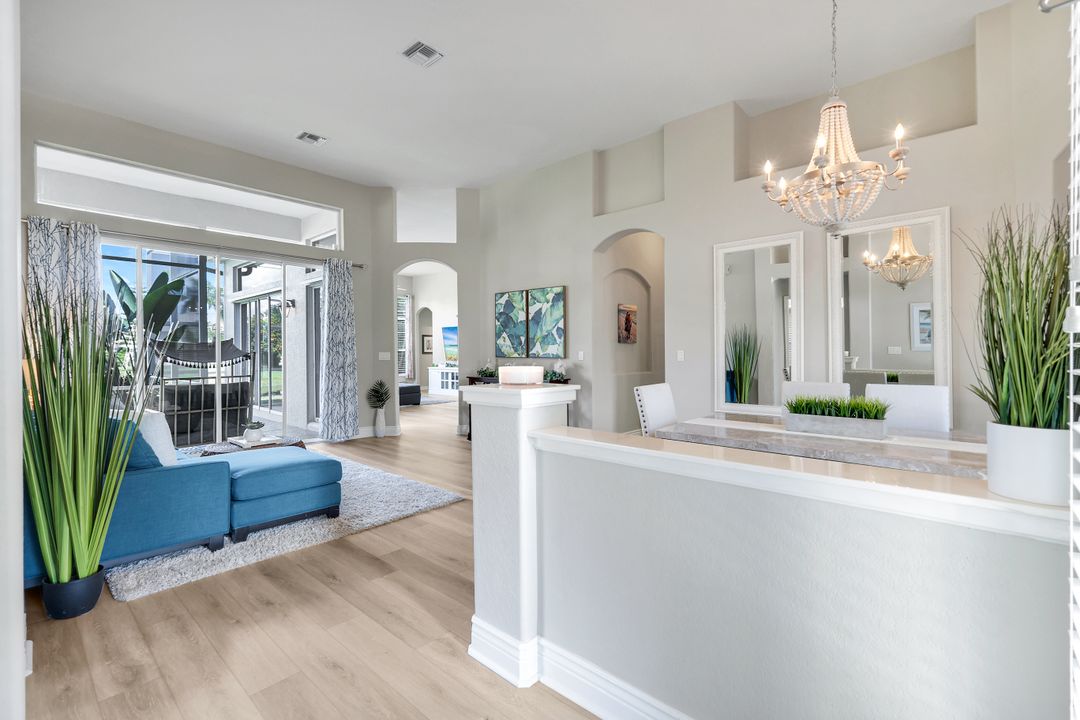 196 Skipping Stone Ln, Naples, FL 34119