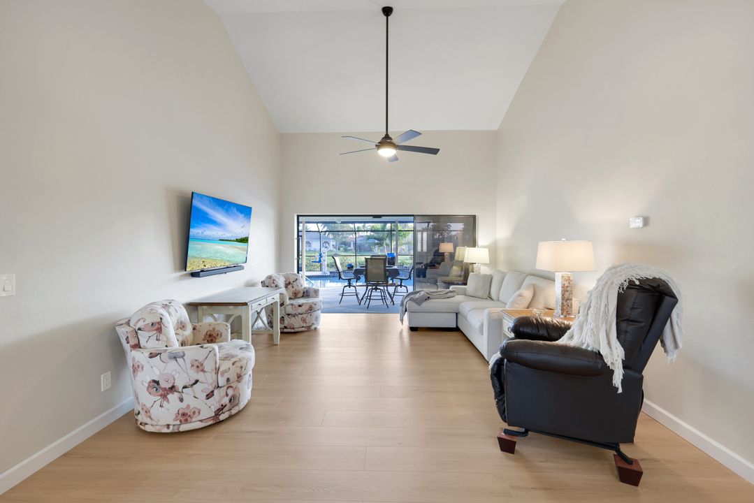 11841 Princess Grace Ct, Cape Coral, FL 33991