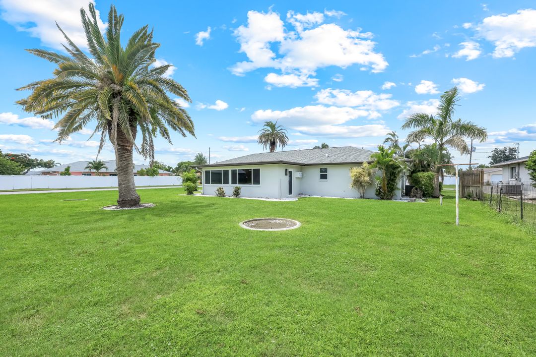 1202 SE 14th Terrace, Cape Coral, FL 33990