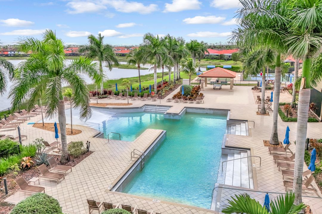 1603 Santiago Cir, Naples, FL 34113