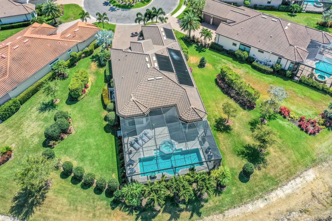 9287 Rialto Ln, Naples, FL 34119