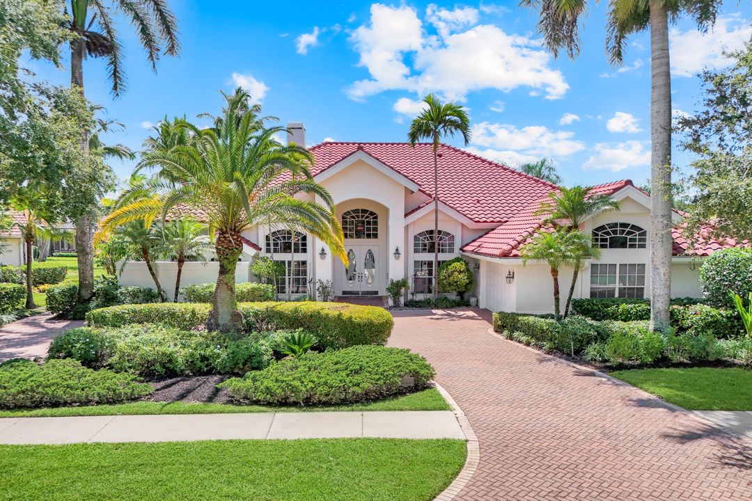 11201 Phoenix Way, Naples, FL 34119