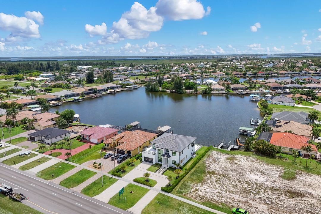 432 Burnt Store Rd S, Cape Coral, FL 33991