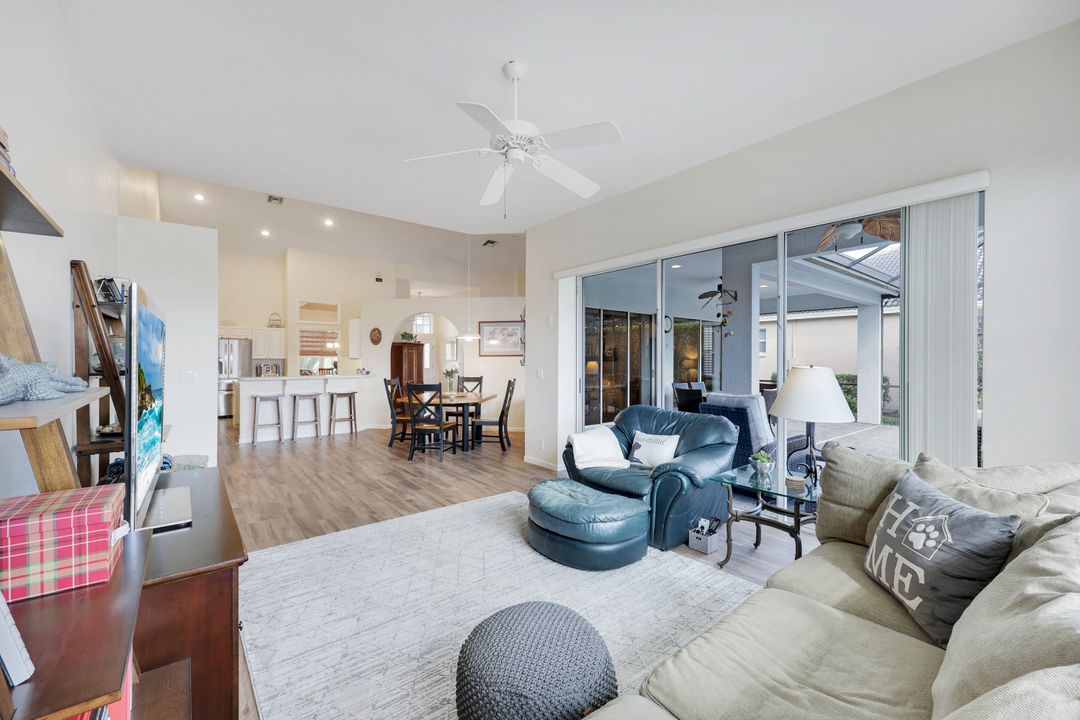 6374 Old Mahogany Ct, Naples, FL 34109