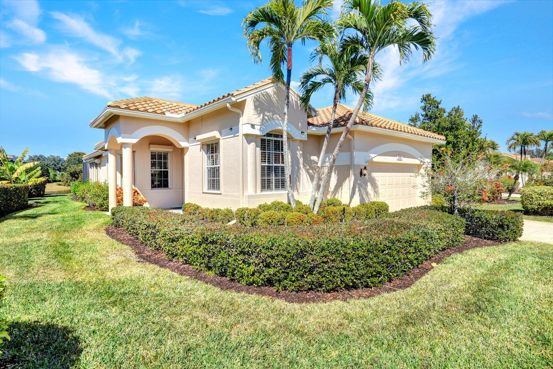 24792 Hollybrier Ln, Bonita Springs, FL 34134