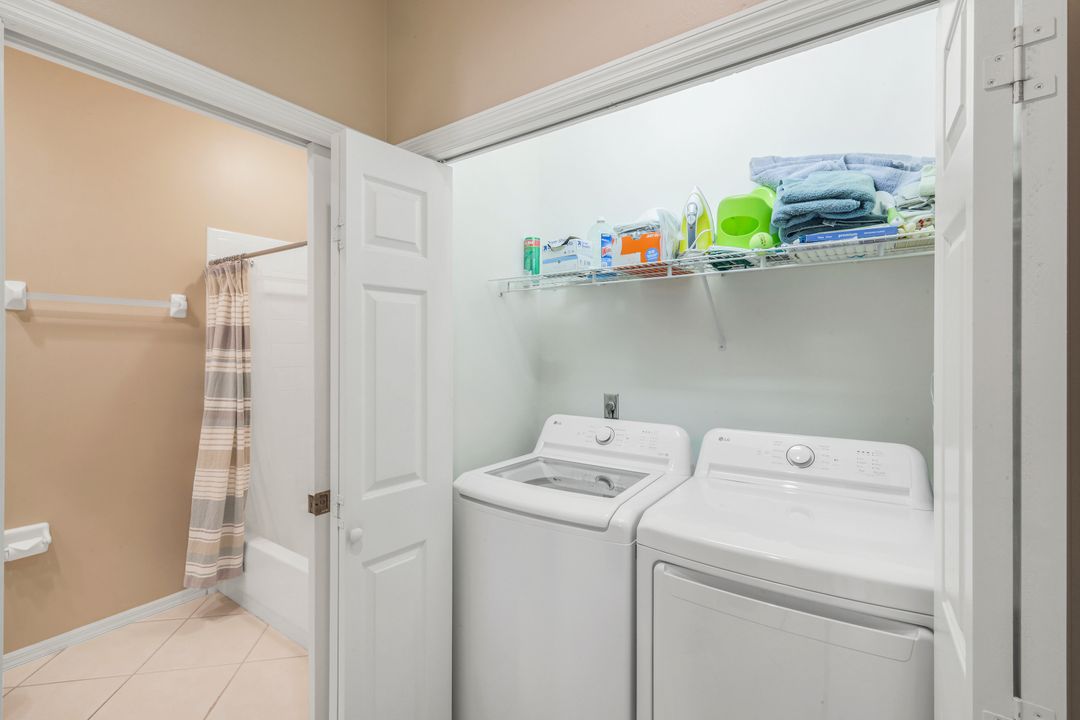 8247 Parkstone Pl #205, Naples, FL 34120