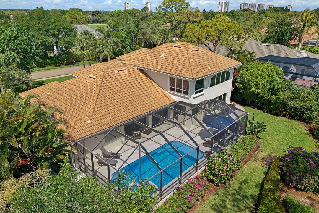 25011 Goldcrest Dr, Bonita Springs, FL 34134