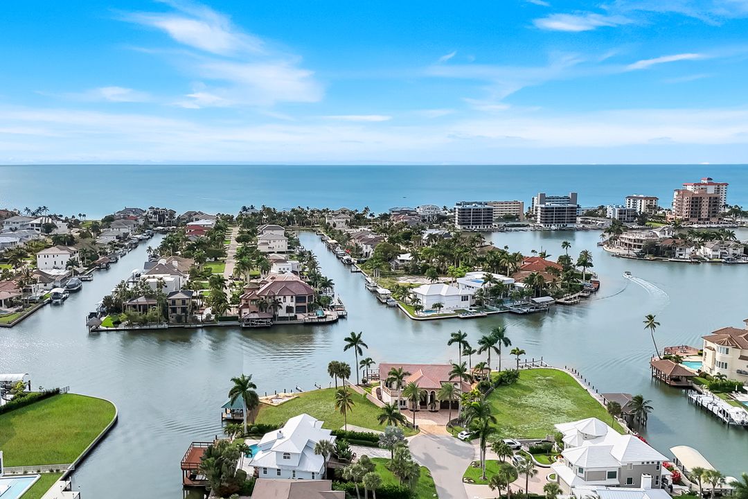 368 Germain Ave, Naples, FL 34108