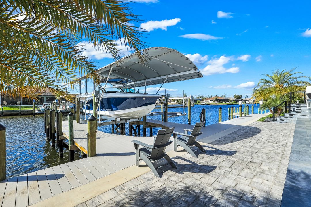 3806 NW 4th St, Cape Coral, FL 33993