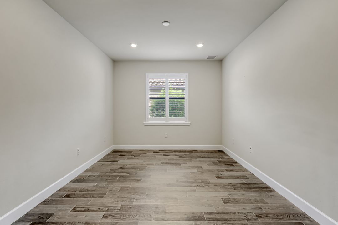 17146 Ashcomb Wy, Estero, FL 33928