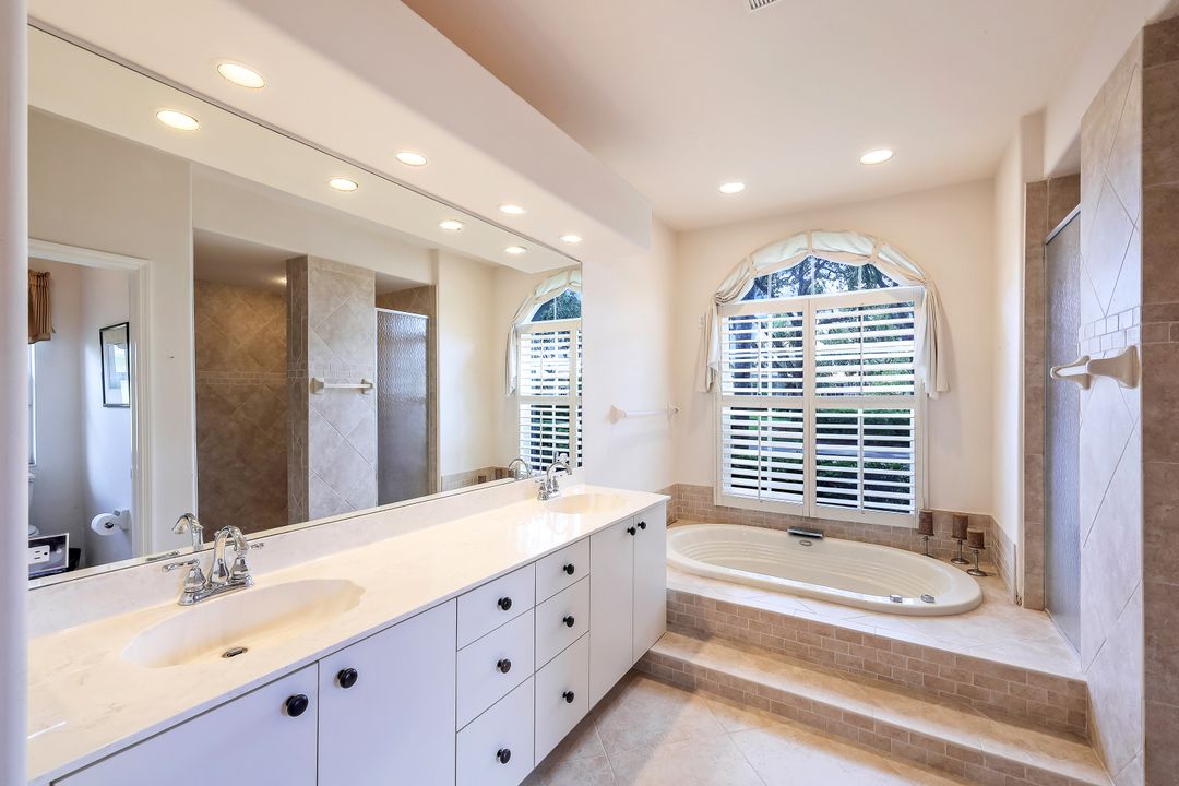 13111 Bridgeford Ave, Bonita Springs, FL 34135