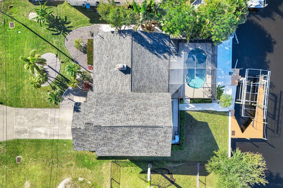 2215 SE 15th St, Cape Coral, FL 33990