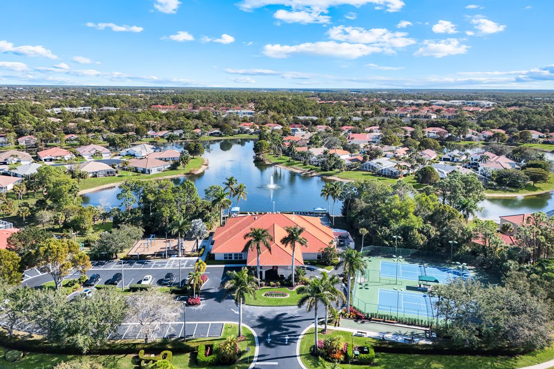 7755 Berkshire Pines Dr, Naples, FL 34104