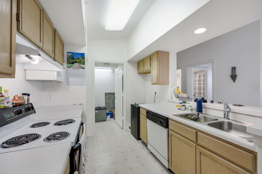 4645 St Croix Ln #1335, Naples, FL 34109