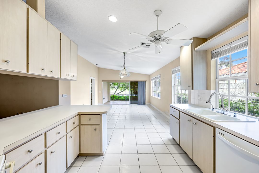 3111 Andorra Ct, Naples, FL 34109